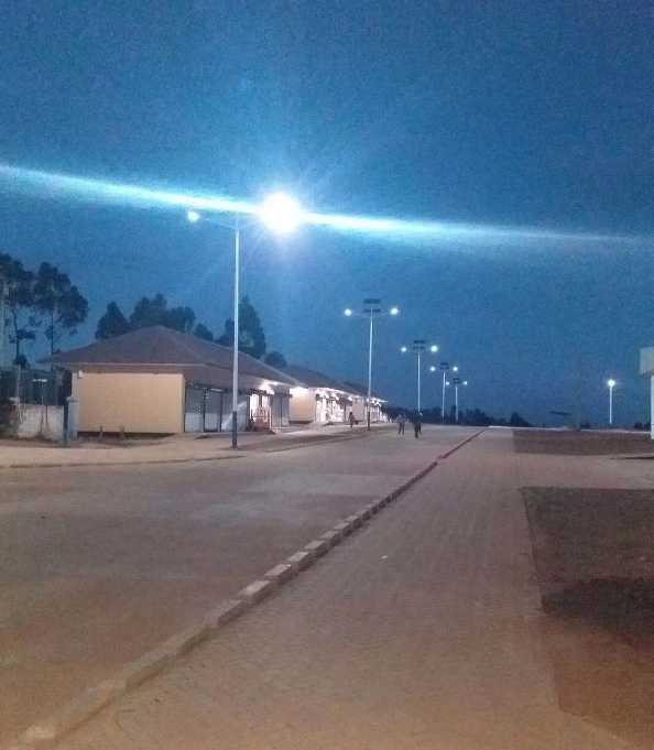 吴忠市非洲科特迪瓦太阳能路灯工程